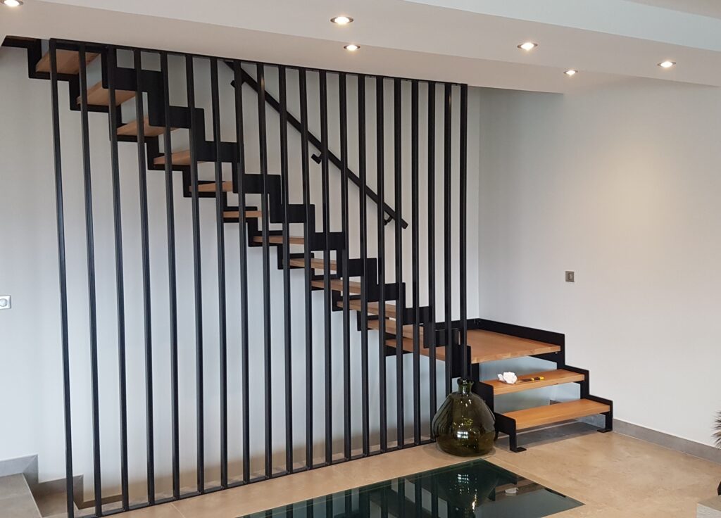 IMG_escalier_metal_pontcharra_2 Escalier limon forme escalier